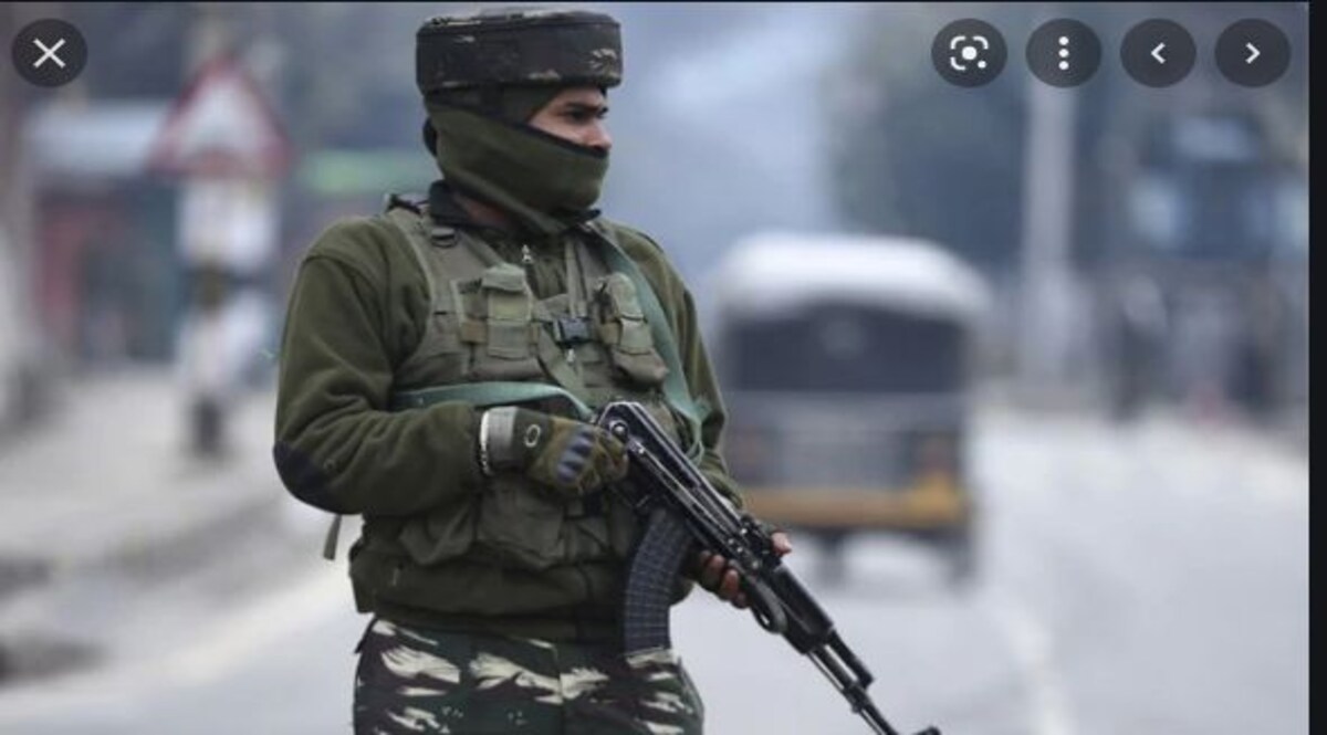 जम्मू-कश्मीर: आतंकियों के खिलाफ NIA का एक्शन,
दिल्ली-एनसीआर, यूपी, जम्मू-कश्मीर में 18 ठिकानों पर छापेमारी CrimeTak