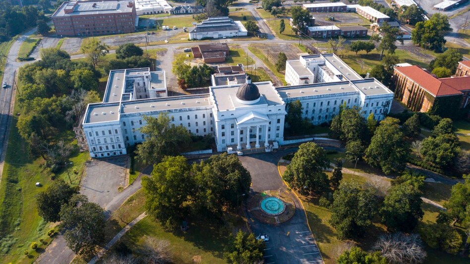 दुनिया का सबसे बड़ा पागलखाना! यहां आते ही डर जाते हैं लोग दुनिया का सबसे बड़ा पागलखाना! यहां आते ही डर जाते हैं लोग