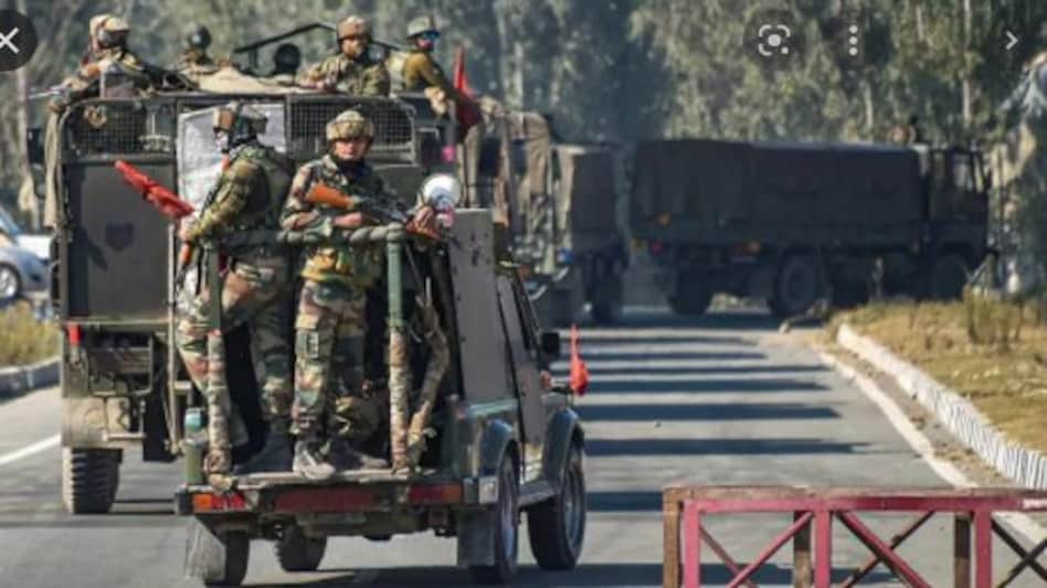 जम्मू-कश्मीर के पुंछ में आतंकियों से मुठभेड़ में JCO शहीद, दो जवान घायल जम्मू-कश्मीर के पुंछ में आतंकियों से मुठभेड़ में JCO शहीद, दो जवान घायल