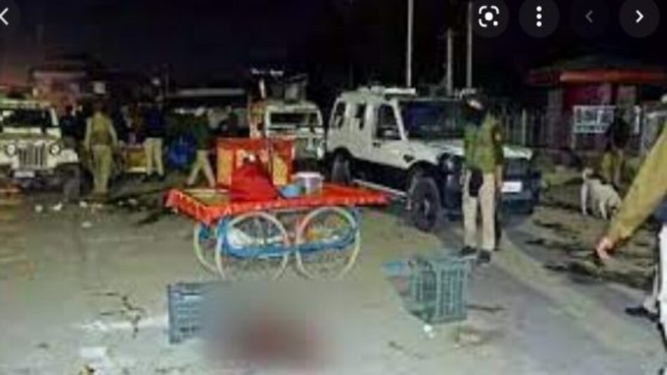 जम्मू-कश्मीर में टारगेट किलिंग से दहशत फैला रहे आतंकी,
इस महीने बनाया इन 11 लोगों को निशाना जम्मू-कश्मीर में टारगेट किलिंग से दहशत फैला रहे आतंकी, इस महीने बनाया इन 11 लोगों को निशाना