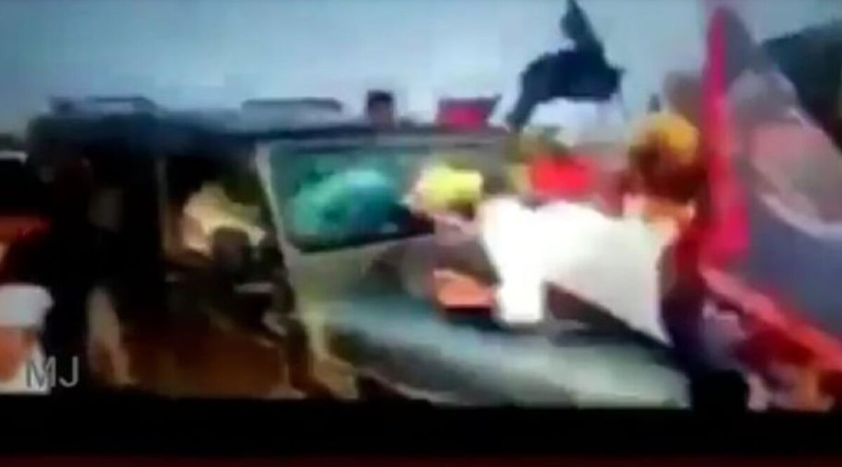 तीन वीडियो और सच !
थार से उतर कर भागते हुए लोग,
पहिये के नीचे पड़ा किसान! CrimeTak