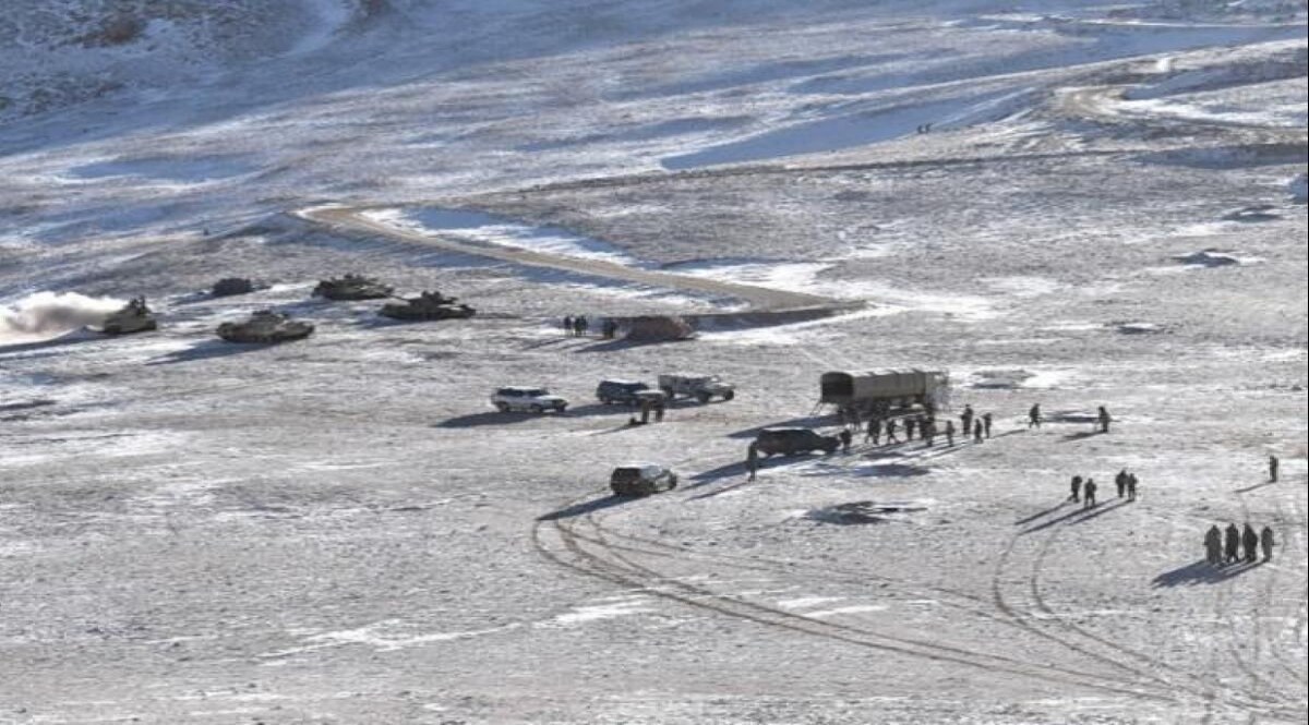 Priyanka Gandhi Breaking: पुलिस ने प्रियंका गांधी को हिरासत में लिया, आगरा में सियासी बवाल CrimeTak