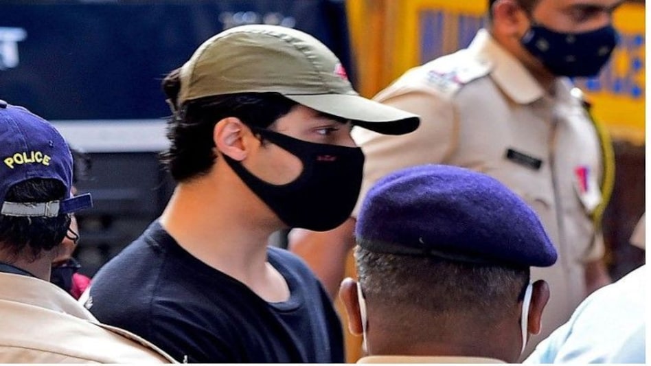 Drugs Case: Aryan Khan की जमानत याचिका Bombay Highcourt में दाखिल, क्या मिलेगी Bail? Drugs Case: Aryan Khan की जमानत याचिका Bombay Highcourt में दाखिल, क्या मिलेगी Bail?