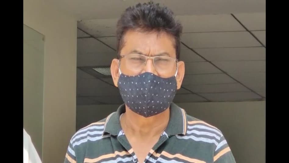 गजब का घूसखोर : रिटायरमेंट वाले दिन भी ले रहा था रिश्वत, विजिलेंस ने छापेमारी कर दबोचा गजब का घूसखोर : रिटायरमेंट वाले दिन भी ले रहा था रिश्वत, विजिलेंस ने छापेमारी कर दबोचा