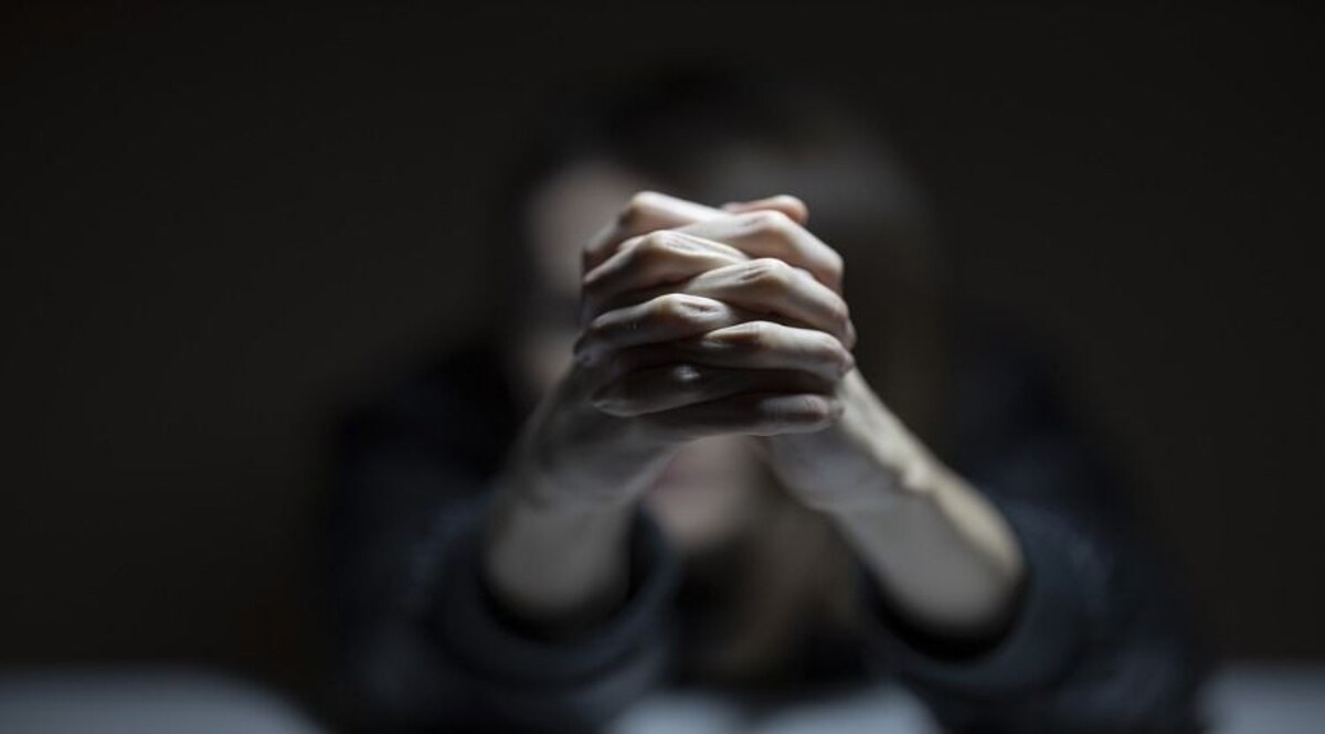 बर्थ-डे पार्टी में बुलाकर किया रेप, हैरतअंगेज़ तरीके से हुआ खुलासा! CrimeTak