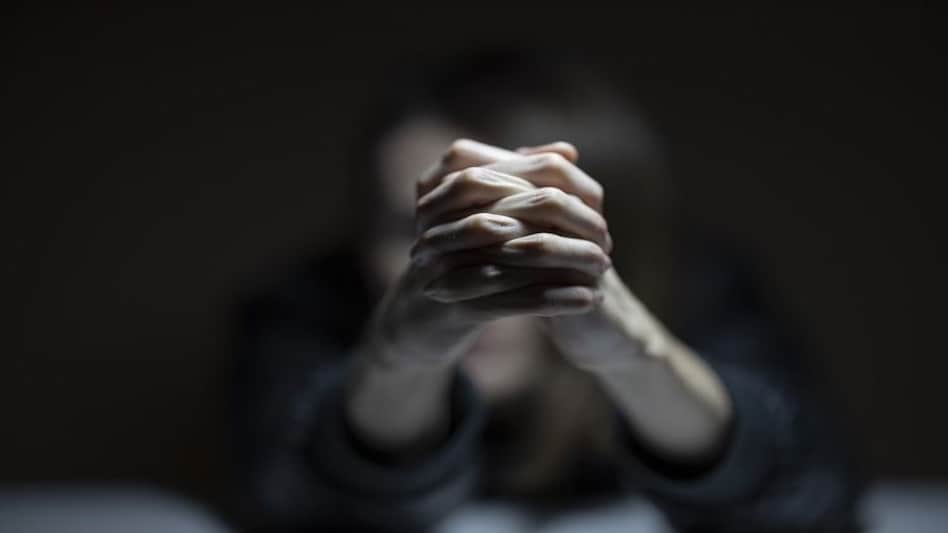 बर्थ-डे पार्टी में बुलाकर किया रेप, हैरतअंगेज़ तरीके से हुआ खुलासा! बर्थ-डे पार्टी में बुलाकर किया रेप, हैरतअंगेज़ तरीके से हुआ खुलासा!