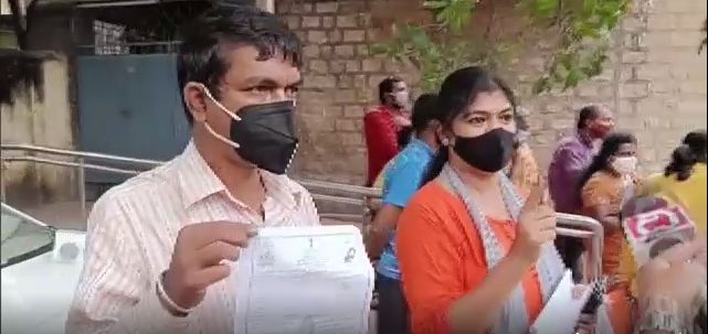 बिना अंतिम संस्कार1 साल से मोर्चरी में सड़ती रही कोविड मरीजों की लाशें, परिवार को बांट दिया था डेथ सर्टिफिकेट! CrimeTak