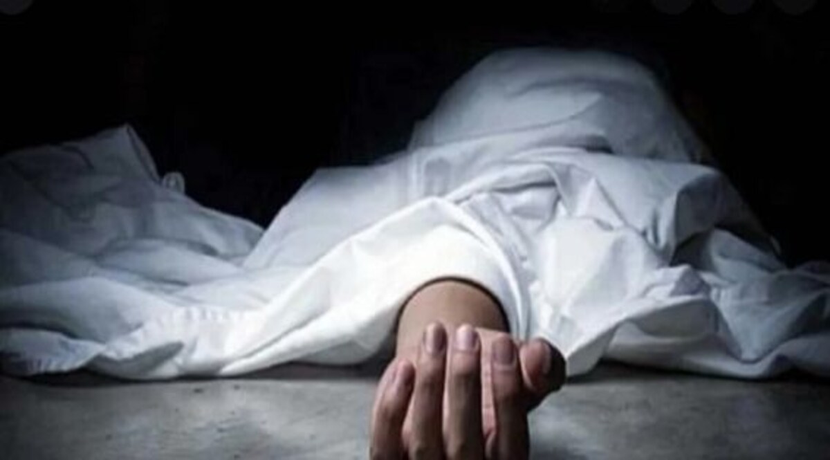 महिला का कत्ल कर प्राइवेट पार्ट में लगा दी आग !
दिल्ली : नाबालिग ने महिला का किया कत्ल CrimeTak