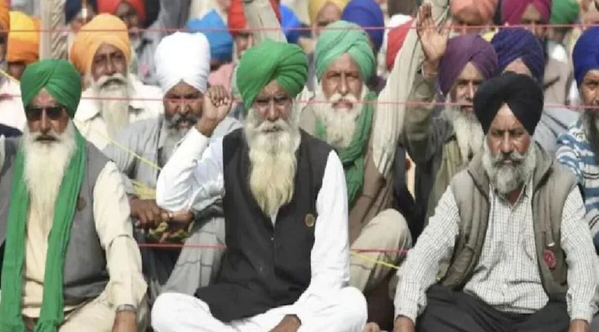 सोनीपत : सिंघु बॉर्डर पर एक और किसान की मौत,
फंदे पर लटका मिला शव CrimeTak