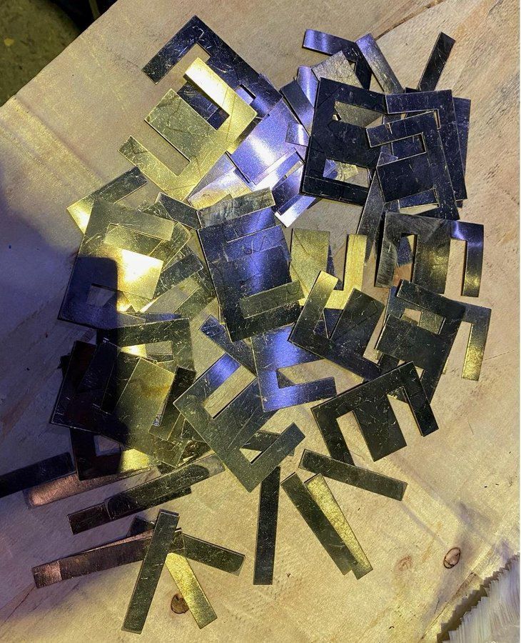 E-शेप वाले इस डिवाइस में अनोखे तरीके से छुपाए थे 85 किलो सोना, कीमत 42 करोड़, 4 विदेशियों से ऐसे खुला राज E-शेप वाले इस डिवाइस में अनोखे तरीके से छुपाए थे 85 किलो सोना, कीमत 42 करोड़, 4 विदेशियों से ऐसे खु...