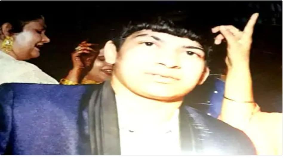 इस रेसलर की दिनदहाड़े गोली मारकर हत्या; भाई की भी मौत, मां गंभीर इस रेसलर की दिनदहाड़े गोली मारकर हत्या; भाई की भी मौत, मां गंभीर