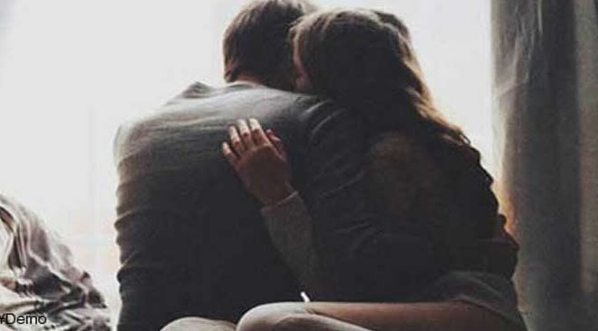 चाकू से पत्नी के शरीर पर किए 30 से ज्यादा वार, इस वजह से शक करता था पति CrimeTak