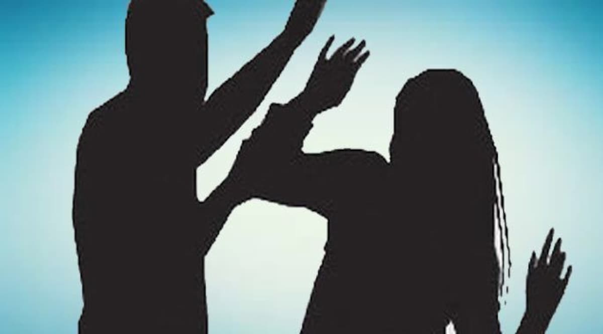 शराब पीकर पति करना चाहता था सेक्स, पत्नी ने कराया गिरफ़्तार! CrimeTak