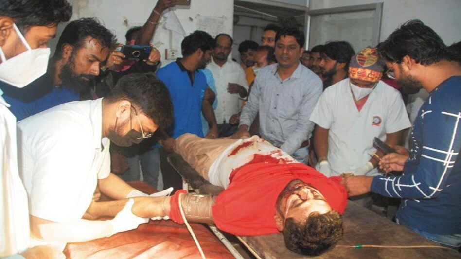 'गैंग्स ऑफ वासेपुर' इज़ बैक, गैंगस्टर फहीम खान के करीबी को गोलियों से भूना 'गैंग्स ऑफ वासेपुर' इज़ बैक, गैंगस्टर फहीम खान के करीबी को गोलियों से भूना