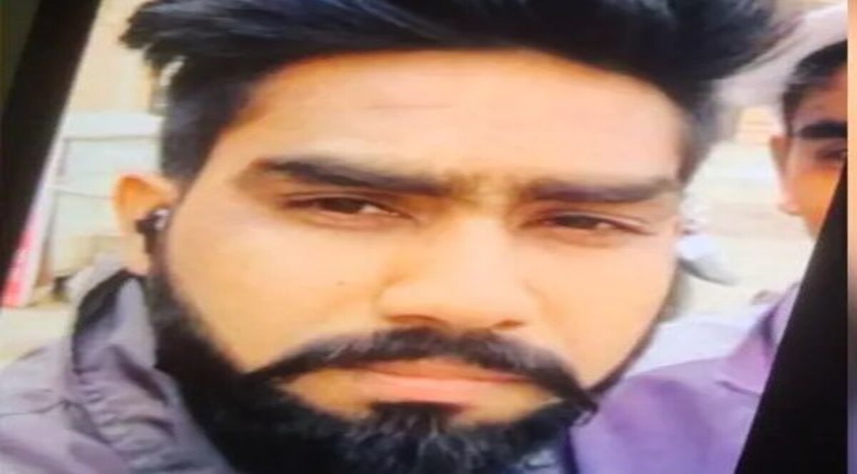 जोधपुर : शादी से 15 दिन पहले दोस्त की गर्लफ्रेंड के साथ भाग गया दूल्हा,
दुल्हन ने थाने में जड़ा थप्पड़ CrimeTak