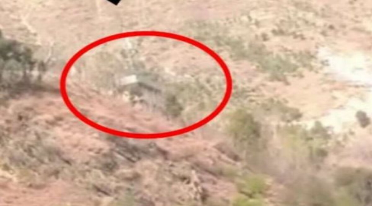 LOC पर पाकिस्तान ने 'बंकर' बनाया फिर हटाया ! देखे वीडियो भी CrimeTak