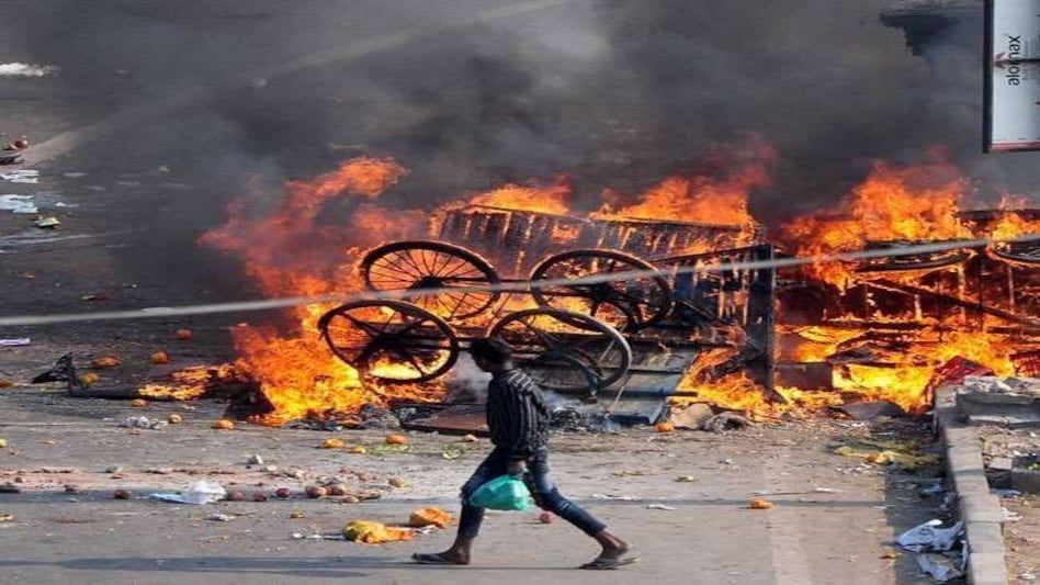 दिल्ली दंगे : 'बहुसंख्यकों की संपत्ति लूटना, उन्हें भगाना चाहते थे' दिल्ली दंगे : 'बहुसंख्यकों की संपत्ति लूटना, उन्हें भगाना चाहते थे'