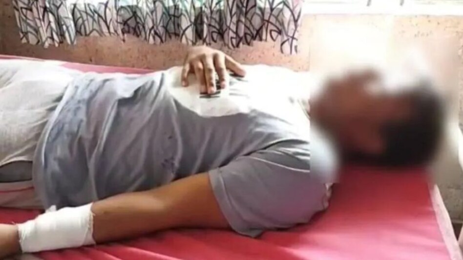 ...तो ऐसे किया उस मेडिकल छात्र की रैगिंग! कर डाली खुदकुशी की कोशिश, मुश्किल में ज़िंदगी ...तो ऐसे किया उस मेडिकल छात्र की रैगिंग! कर डाली खुदकुशी की कोशिश, मुश्किल में ज़िंदगी