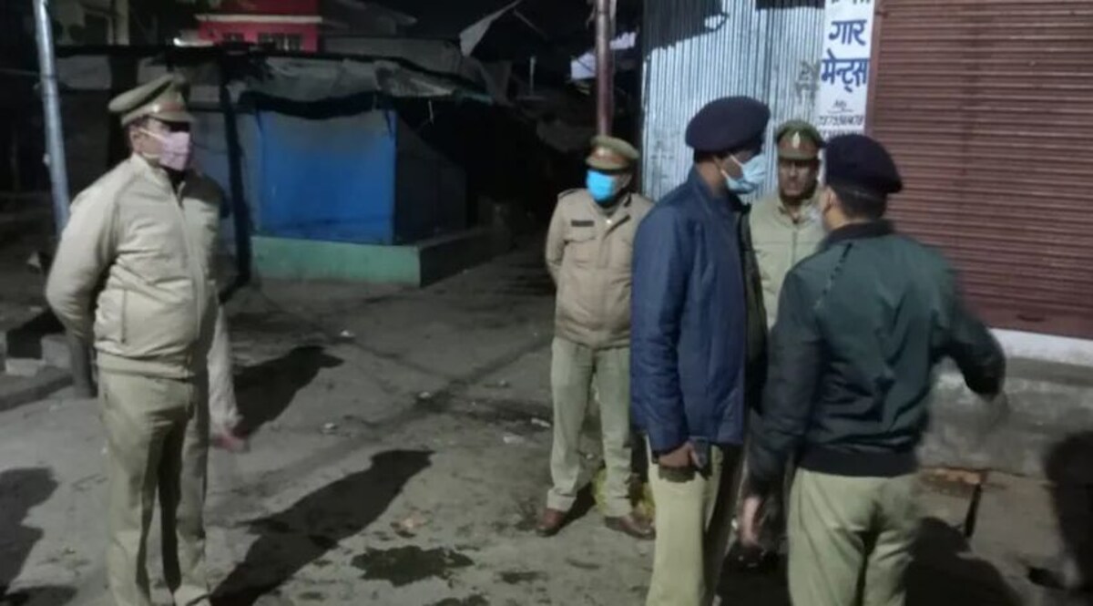 मुर्गा नहीं दिया तो कत्ल कर दिया ! CrimeTak