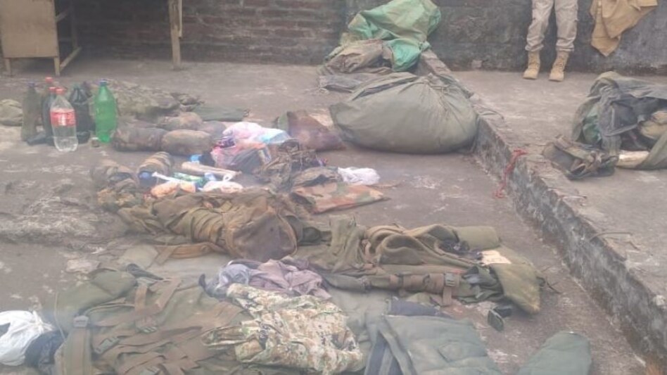 Nagaland Killings : 'मारे गए लोगों के कपड़े बदल रहे थे जवान', Nagaland Killings : 'मारे गए लोगों के कपड़े बदल रहे थे जवान',