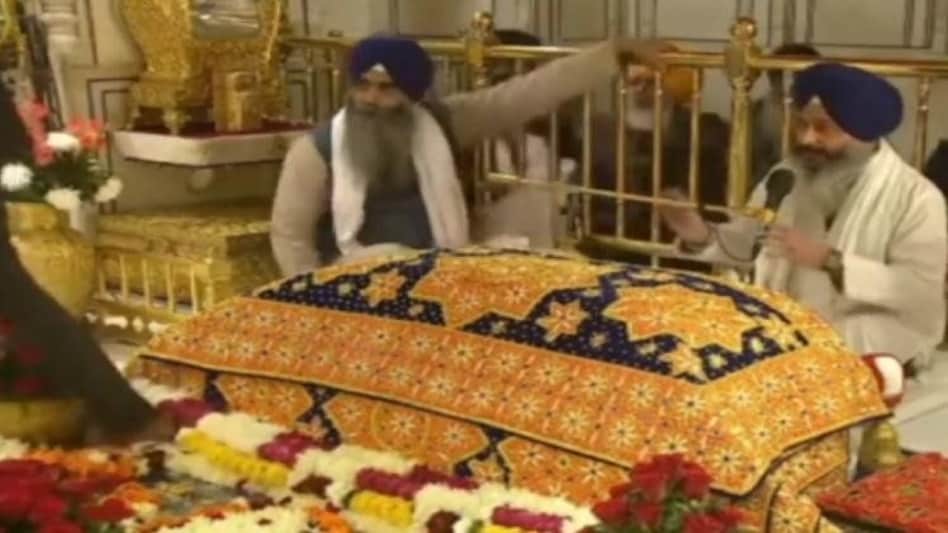 स्वर्ण मंदिर : एक हफ्ते में 'बेअदबी' की दो घटनाएं स्वर्ण मंदिर : एक हफ्ते में 'बेअदबी' की दो घटनाएं