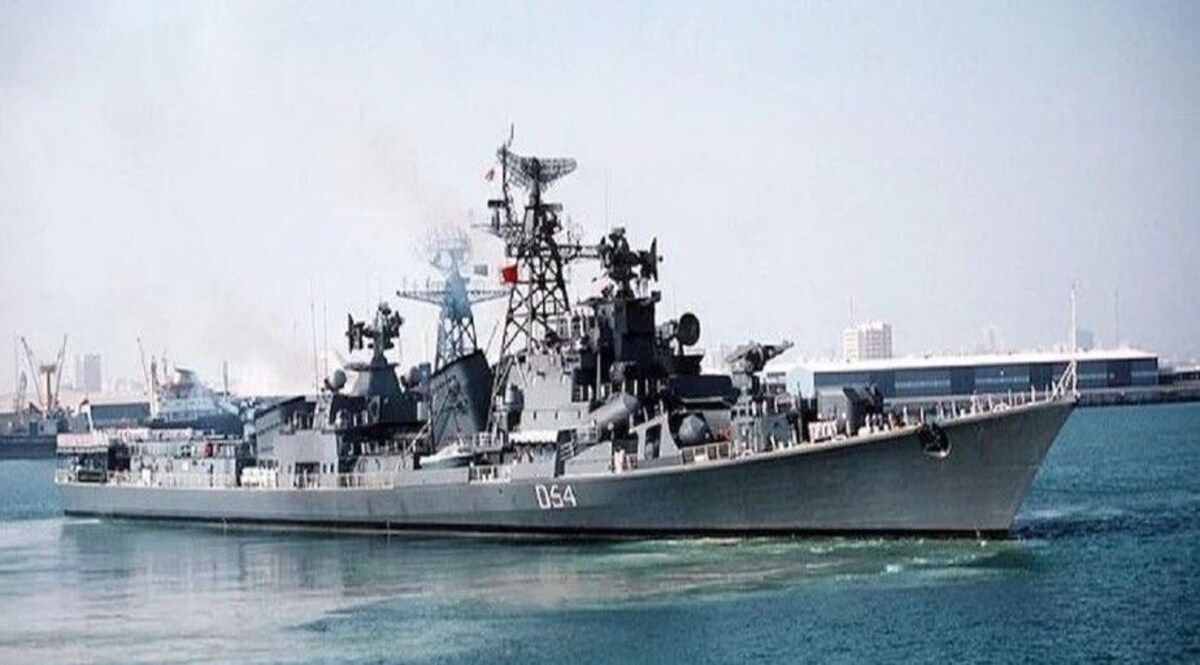 Mumbai INS Ranvir Blast : मुंबई के युद्धपोत रणवीर में धमाका, 3 जवान शहीद, कई घायल CrimeTak