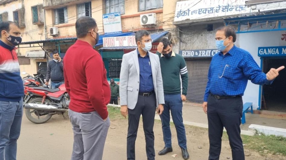 धनबाद जज मर्डर मिस्ट्री: CBI के रवैये पर चला हाईकोर्ट का हथौड़ा, कहा ढंग से काम करें धनबाद जज मर्डर मिस्ट्री: CBI के रवैये पर चला हाईकोर्ट का हथौड़ा, कहा ढंग से काम करें