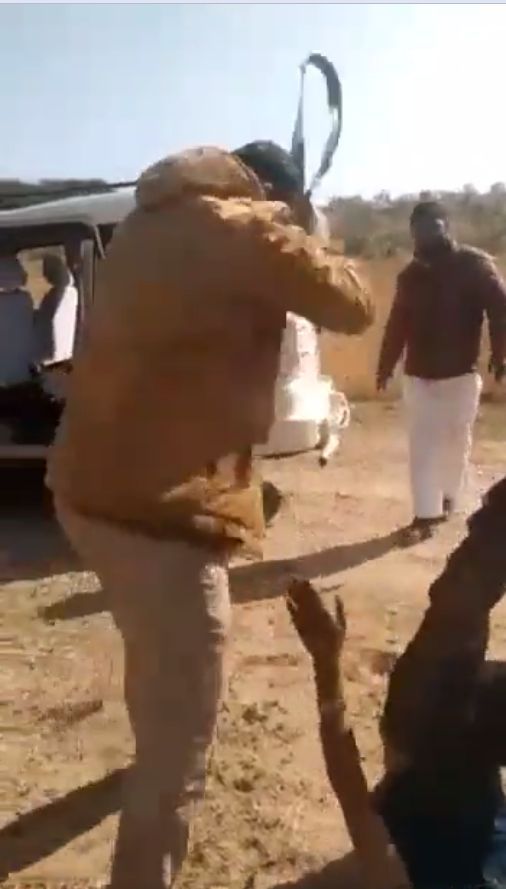 पुलिसवाले ने युवक को उल्टा कर बेल्ट से पीटा, Video Viral होने पर हंगामा, देखें VIDEO CrimeTak