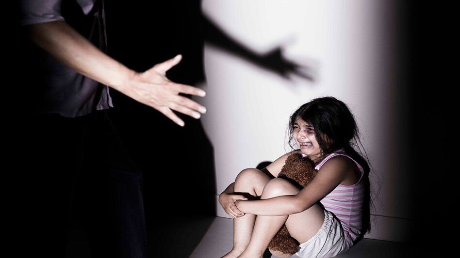 यूपी में एक और नाबालिग से गैंगरेप! 9 साल की बच्ची का हुआ रेप यूपी में एक और नाबालिग से गैंगरेप! 9 साल की बच्ची का हुआ रेप