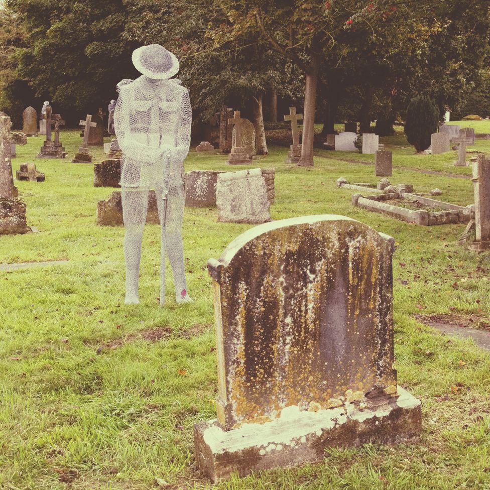 Real Horror story in Hindi : गया में 100 साल बाद भी चाय-बिस्किट, क्यों मांग रहा है अंग्रेज अफसर का भूत? Real Horror story in Hindi : गया में 100 साल बाद भी चाय-बिस्किट, क्यों मांग रहा है अंग्रेज अफसर का ...