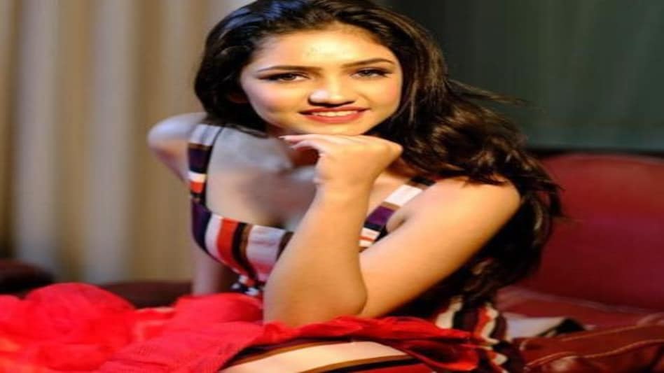 Suicide news : 'सुसाइड करने जा रही हूं, बस मेरा चेहरा देख लेना' Suicide news : 'सुसाइड करने जा रही हूं, बस मेरा चेहरा देख लेना'