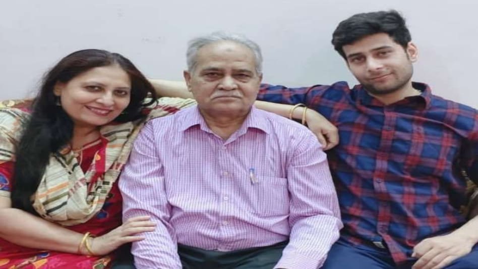 Murder News : लखनऊ में फिल्मी तरीके से 3 लोगों की हत्या, लाशें भी मिलीं पर श्रीनगर में होती रही तलाश Murder News : लखनऊ में फिल्मी तरीके से 3 लोगों की हत्या, लाशें भी मिलीं पर श्रीनगर में होती रही तला...