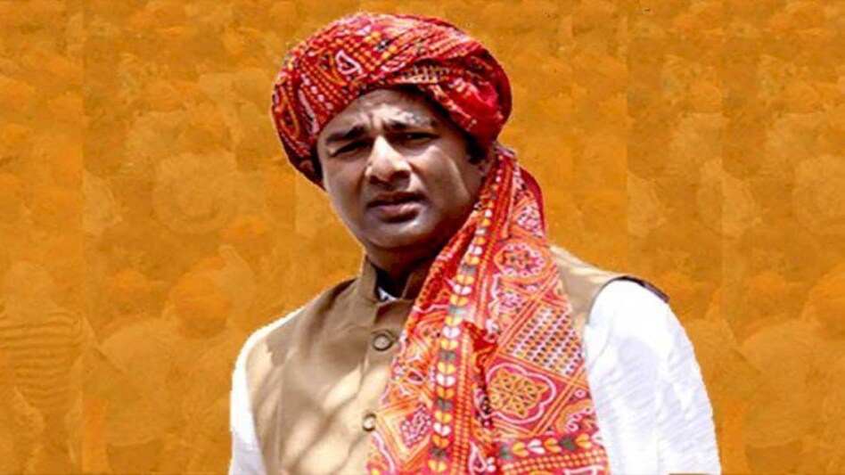 कोई यूं ही नहीं संगीत सोम हो जाता: इसलिए कहा जाता है 'फ़ायरब्रांड' चुनावी रंगबाज़ कोई यूं ही नहीं संगीत सोम हो जाता: इसलिए कहा जाता है 'फ़ायरब्रांड' चुनावी रंगबाज़