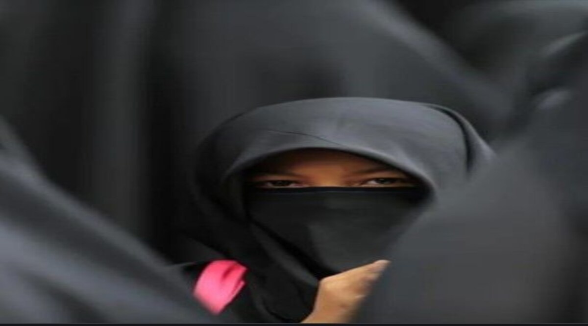 Hijab controversy : हिजाब विवाद में पाक ने इंडियन हाई कमीशन प्रभारी को तलब कर जताई ये चिंता CrimeTak