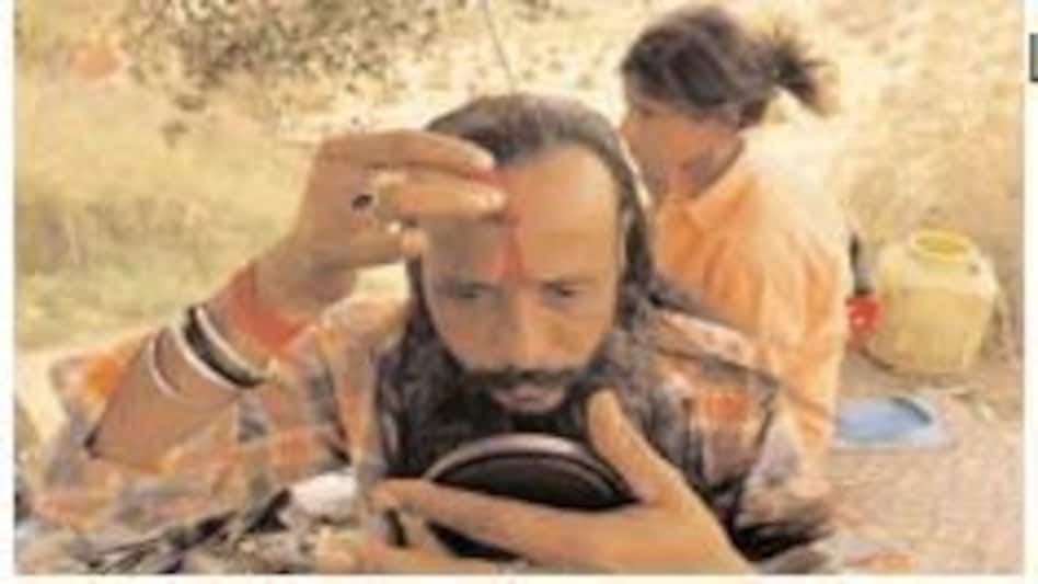 जिससे बीहड़ कांपता था उस खूंखार डकैत की नाक के नीचे उसकी बीवी को ले उड़ा एक 'लड़का' जिससे बीहड़ कांपता था उस खूंखार डकैत की नाक के नीचे उसकी बीवी को ले उड़ा एक 'लड़का'