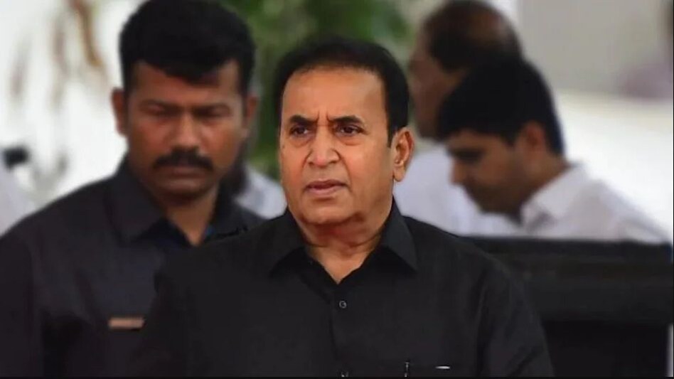 Mumbai : पूर्व गृहमंत्री अनिल देशमुख भ्रष्टाचार केस में सीबीआई करेगी सचिन वाजे से पूछताछ Mumbai : पूर्व गृहमंत्री अनिल देशमुख भ्रष्टाचार केस में सीबीआई करेगी सचिन वाजे से पूछताछ
