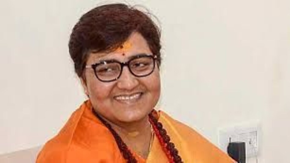 HIJAB ROW : 'मदरसे में पहनें हिजाब या लगाए खिजाब, हमें उससे कोई लेना-देना नहीं' HIJAB ROW : 'मदरसे में पहनें हिजाब या लगाए खिजाब, हमें उससे कोई लेना-देना नहीं'