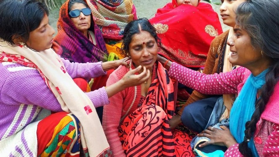 Kushinagar Wedding Tragedy : 2 साल की बच्ची परी से लेकर 35 साल की ममता तक नहीं बच पाई Kushinagar Wedding Tragedy : 2 साल की बच्ची परी से लेकर 35 साल की ममता तक नहीं बच पाई