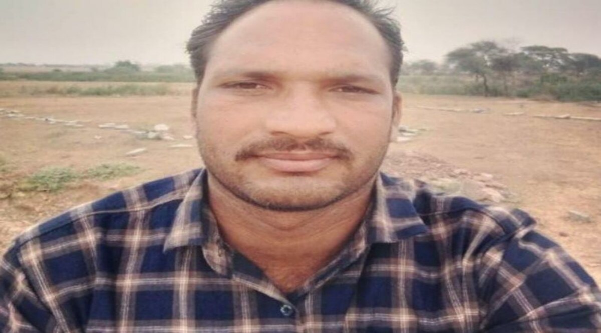 आंसुओं से भीगी एक चिट्ठी: 'मेरे पति को रिहा कर दो', अगवा इंजीनियर की बीवी की नक्सलियों से गुहार CrimeTak