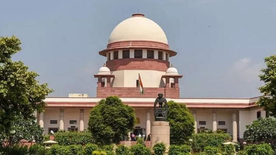 SUPREME COURT : हाईकोर्ट के फैसले को जब सुप्रीम कोर्ट में दी जाती है चुनौती तब लगता है कम से कम इतना वक़्त! SUPREME COURT : हाईकोर्ट के फैसले को जब सुप्रीम कोर्ट में दी जाती है चुनौती तब लगता है कम से कम इतन...
