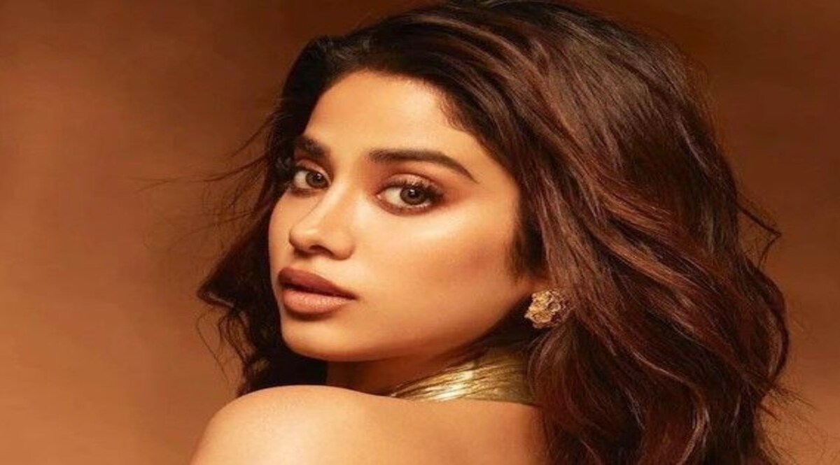 जान्हवी को महाठग सुकेश के 18 लाख के गिफ्ट वाले दावे पर करीबी दोस्त ने किया ये खुलासा CrimeTak