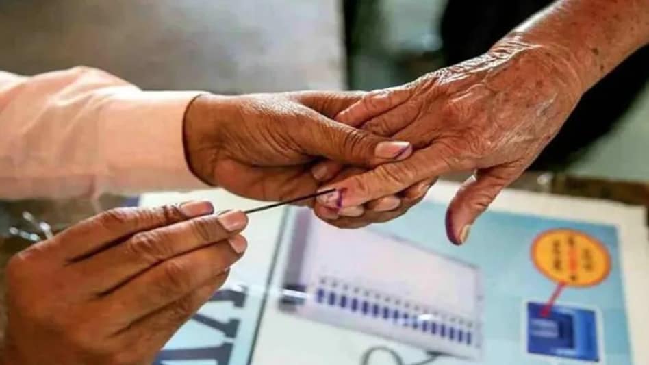 UP ELECTION 2022: मतदान के दौरान शामली में बवाल, कैराना में वोटरों को हड़काने का इल्ज़ाम UP ELECTION 2022: मतदान के दौरान शामली में बवाल, कैराना में वोटरों को हड़काने का इल्ज़ाम