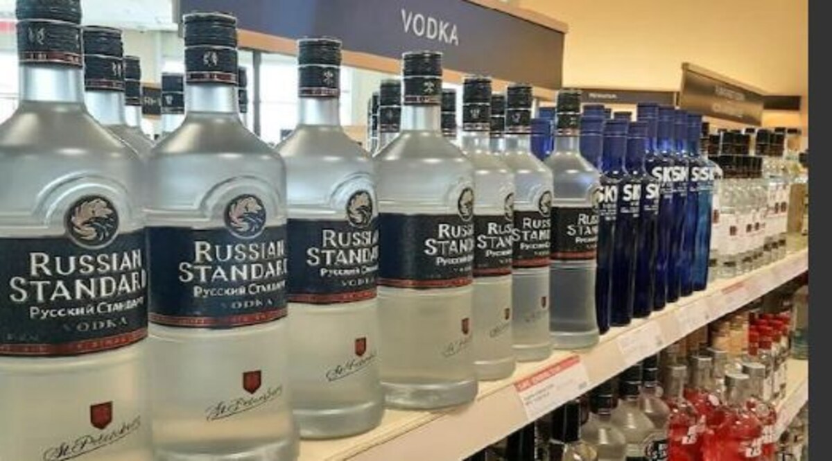 Russia Ukraine war : बैन Russian Vodka ! CrimeTak