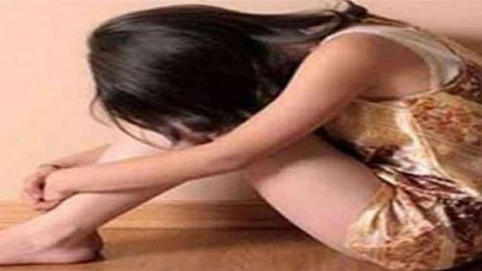 RAJASTHAN CRIME NEWS CHURU : छात्रा से कैफे में रेप कर बनाया अश्लील वीडियो ! RAJASTHAN CRIME NEWS CHURU : छात्रा से कैफे में रेप कर बनाया अश्लील वीडियो !