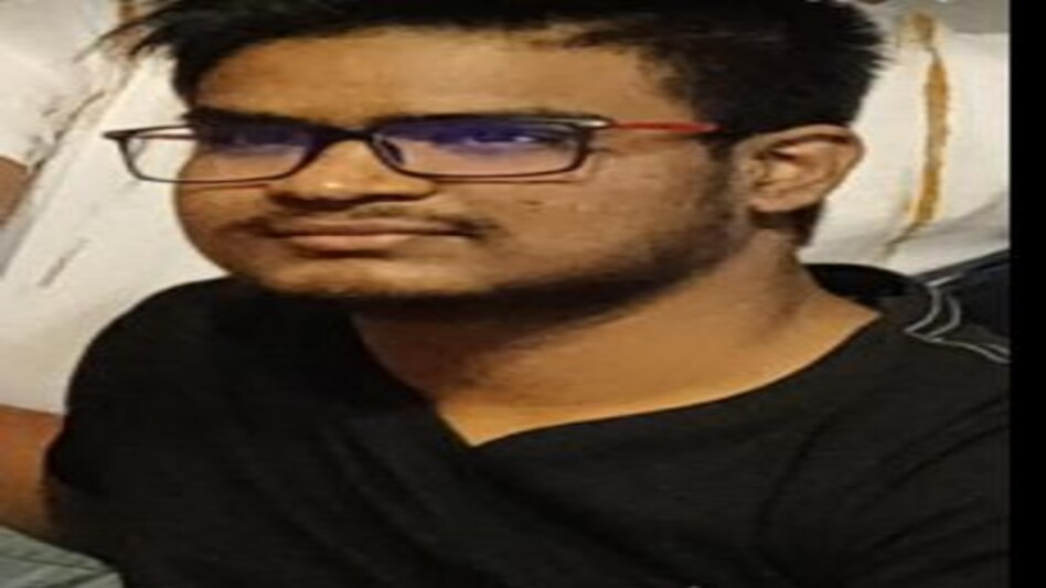 यूरोपीय संसद में भावुक हुए ज़ेलेंस्की, यूएन से कहा साबित करे हमारे साथ हैं यूरोपीय संसद में भावुक हुए ज़ेलेंस्की, यूएन से कहा साबित करे हमारे साथ हैं