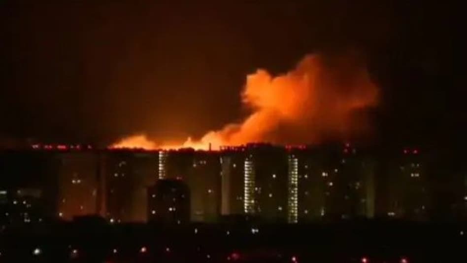 पुतिन का प्रलय : रूस ने यूक्रेन में 64 कमी तक सैकड़ों तोप से की घेराबंदी, 16 बच्चों समेत 352 की मौत पुतिन का प्रलय : रूस ने यूक्रेन में 64 कमी तक सैकड़ों तोप से की घेराबंदी, 16 बच्चों समेत 352 की मौत