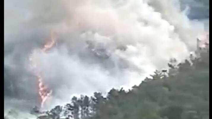 China News : चीन में बड़ा विमान हादसा, उड़ान के दौरान क्रैश हुआ प्लेन, 133 लोग थे सवार China News : चीन में बड़ा विमान हादसा, उड़ान के दौरान क्रैश हुआ प्लेन, 133 लोग थे सवार