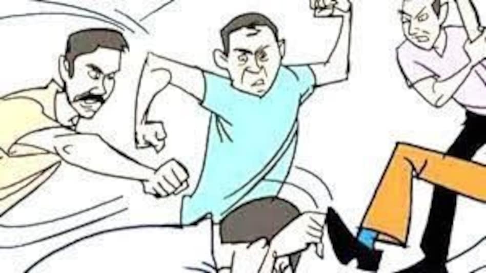 The Kashmir Files फिल्म को लेकर दलित युवक ने किए ये कॉमेंट तो मंदिर में नाक रगड़ने को किया गया मजबूर The Kashmir Files फिल्म को लेकर दलित युवक ने किए ये कॉमेंट तो मंदिर में नाक रगड़ने को किया गया मजबू...