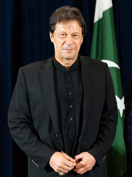 Pakistan Political Crisis : पाक पीएम इमरान खान की कुर्सी खतरे में !