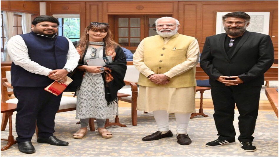 The Kashmir Files : क्यों बरपा है विवेक अग्निहोत्री की फिल्म पर विवाद ? The Kashmir Files : क्यों बरपा है विवेक अग्निहोत्री की फिल्म पर विवाद ?